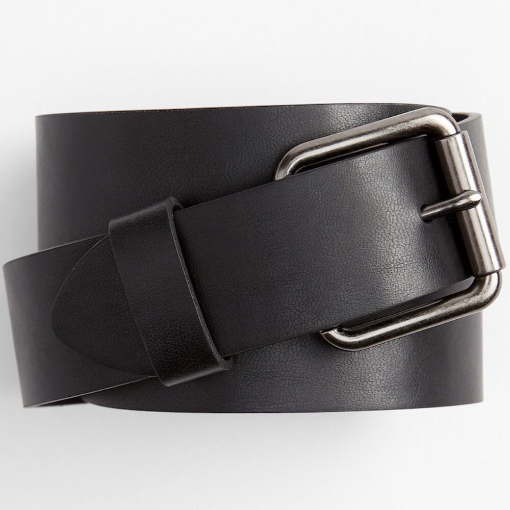 GAP Vegan Leather Belt, True Black, 36W, Excellent Used Condition